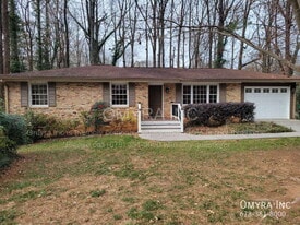 3232 Woodlynne Way in Doraville, GA - Building Photo