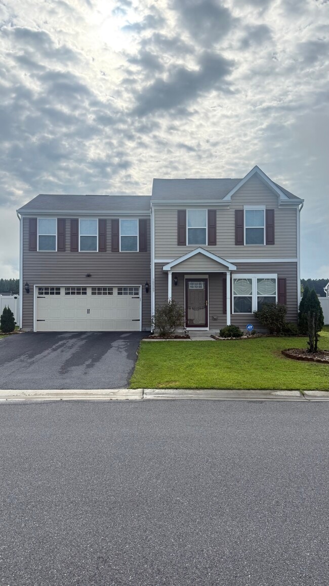 property at 38369 Elizabeth Ln