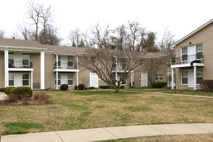 Forest View Apartments in Lexington, KY - Building Photo