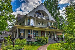 2325 W 1st Ave in Spokane, WA - Building Photo