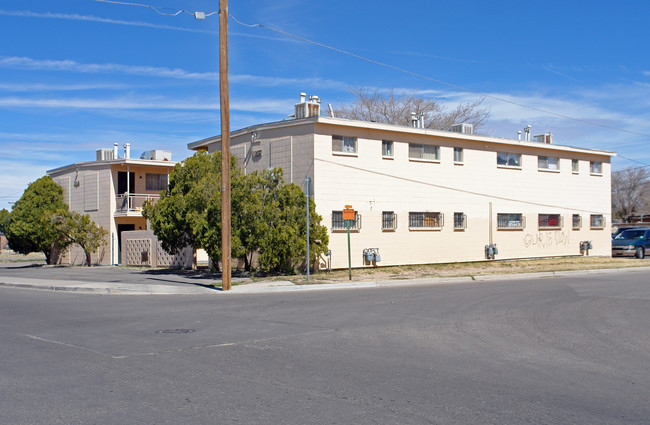 128 Cargill St in El Paso, TX - Building Photo - Building Photo