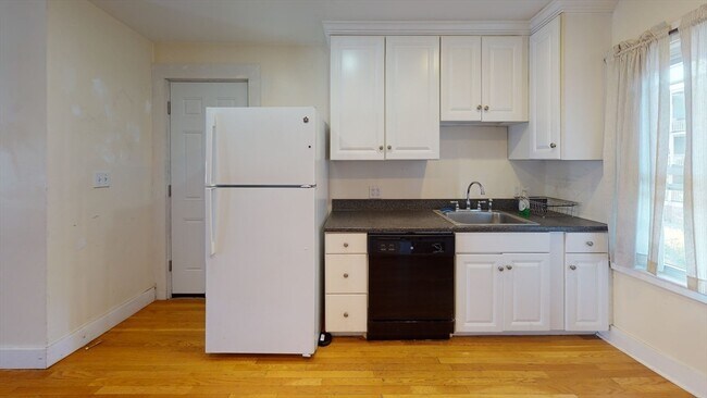 47 Fairbanks St in Boston, MA - Building Photo - Building Photo