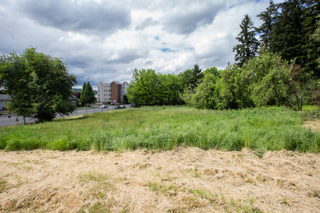 Cherry Blossom Condominiums in Portland, OR - Building Photo - Building Photo