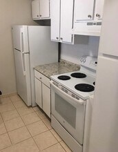 73 Charlesbank Rd in Newton, MA - Building Photo - Building Photo