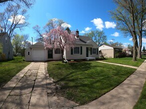 22115 Tulane Ave in Farmington Hills, MI - Building Photo - Building Photo
