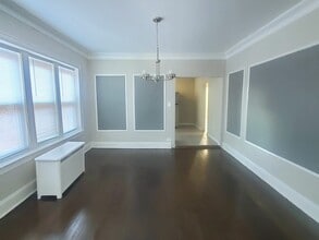 8028 S Phillips Ave, Unit 3F in Chicago, IL - Building Photo - Building Photo