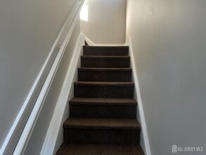 104 W High St in Somerville, NJ - Foto de edificio - Building Photo