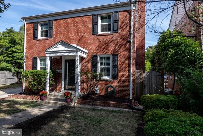 1133 Kalmia Rd NW in Washington, DC - Building Photo - Building Photo