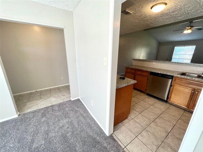 6502 Bazel Brook Dr in Missouri City, TX - Building Photo - Building Photo