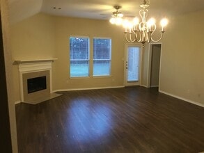 860 Rock Harbor Ln in League City, TX - Building Photo - Building Photo