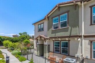 10655 Graphite St in Spring Valley, CA - Building Photo - Building Photo
