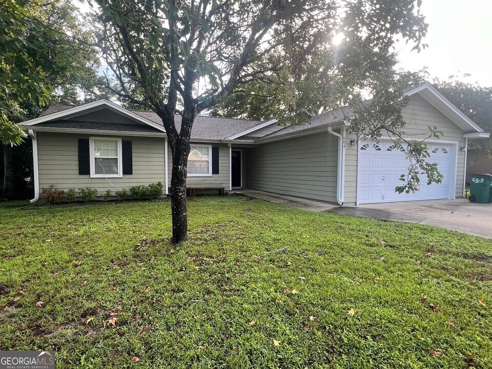 604 Hunt Club Rd in St. Marys, GA - Building Photo