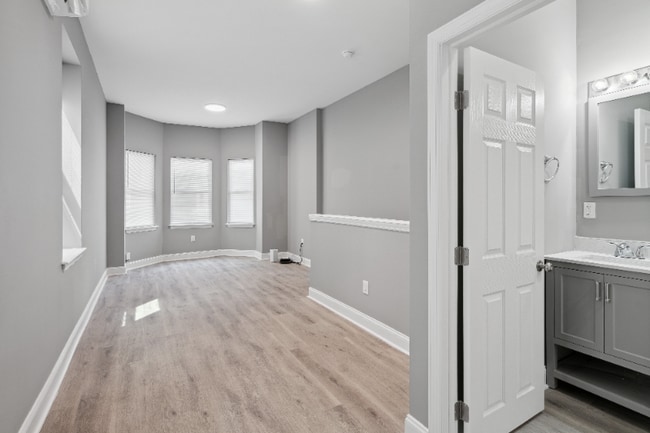 5050 Walnut St in Philadelphia, PA - Foto de edificio - Building Photo