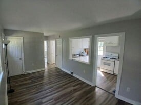 125 Delsea Dr in Newfield, NJ - Building Photo