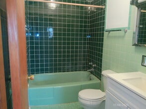 7256 W Belmont Ave in Chicago, IL - Building Photo - Building Photo