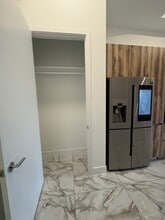 403 NE 28th St, Unit S1 in Miami, FL - Foto de edificio - Building Photo