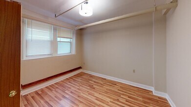 1198 Commonwealth Ave, Unit 101 in Boston, MA - Building Photo - Building Photo
