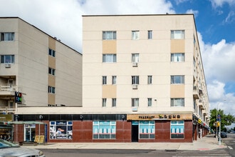 150-07 Nothern Blvd in Flushing, NY - Building Photo - Building Photo