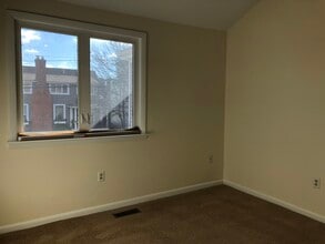 184 Kings Hwy in Milford, CT - Building Photo - Building Photo