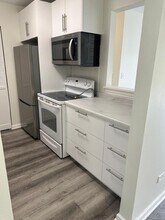 900 N Lakeside Dr in Vernon Hills, IL - Building Photo - Building Photo