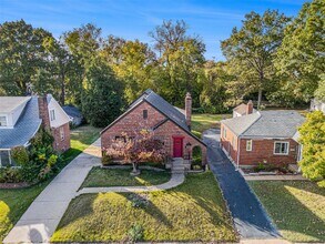 51 S Laclede Station Rd in Webster Groves, MO - Building Photo - Building Photo