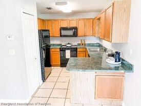 7733 Valencia Rd in Sebring, FL - Building Photo - Building Photo