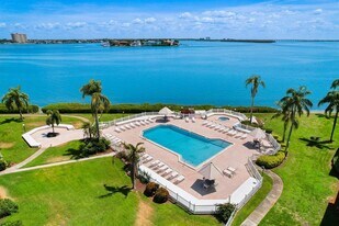 6268 Palma Del Mar Blvd S in St. Petersburg, FL - Building Photo