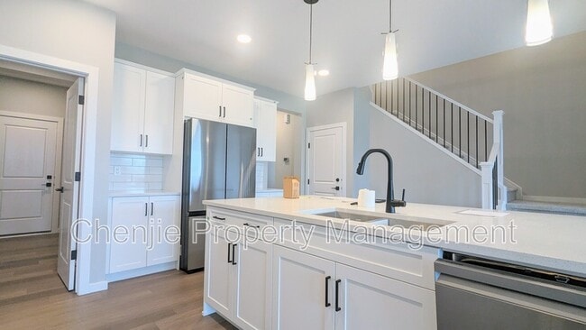 property at 115 Stiles Bend