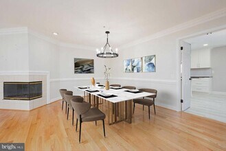 28 Sterling Ct in Rockville, MD - Building Photo - Building Photo