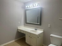 8102 Barnes Ridge Ln photo'