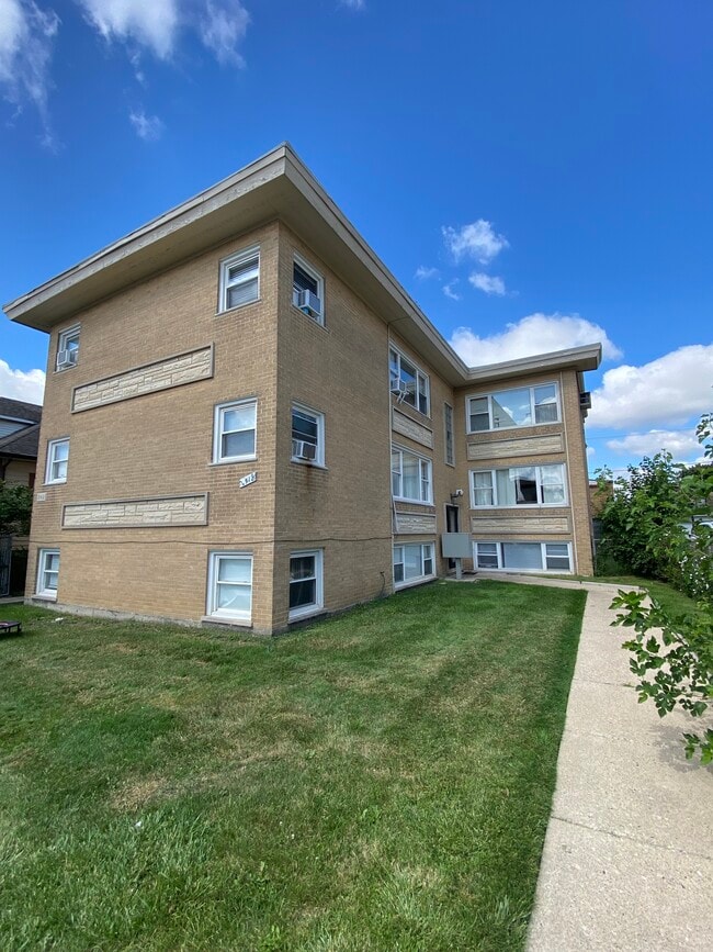 property at 2912 N 75th Ave