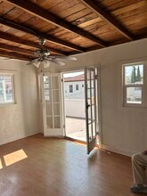 1333 N Mansfield Ave, Unit 1 in Los Angeles, CA - Building Photo - Building Photo