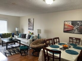 1306 Doolittle Dr in Bridgewater, NJ - Building Photo