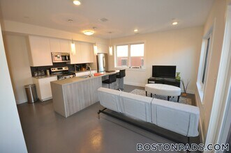 659 Massachusetts Ave, Unit 4 in Boston, MA - Building Photo - Building Photo
