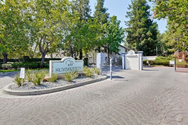 978 Summerplace Dr in San Jose, CA - Building Photo - Building Photo