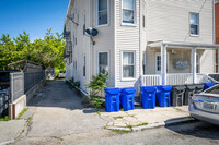 121 Tell St in Providence, RI - Foto de edificio - Building Photo