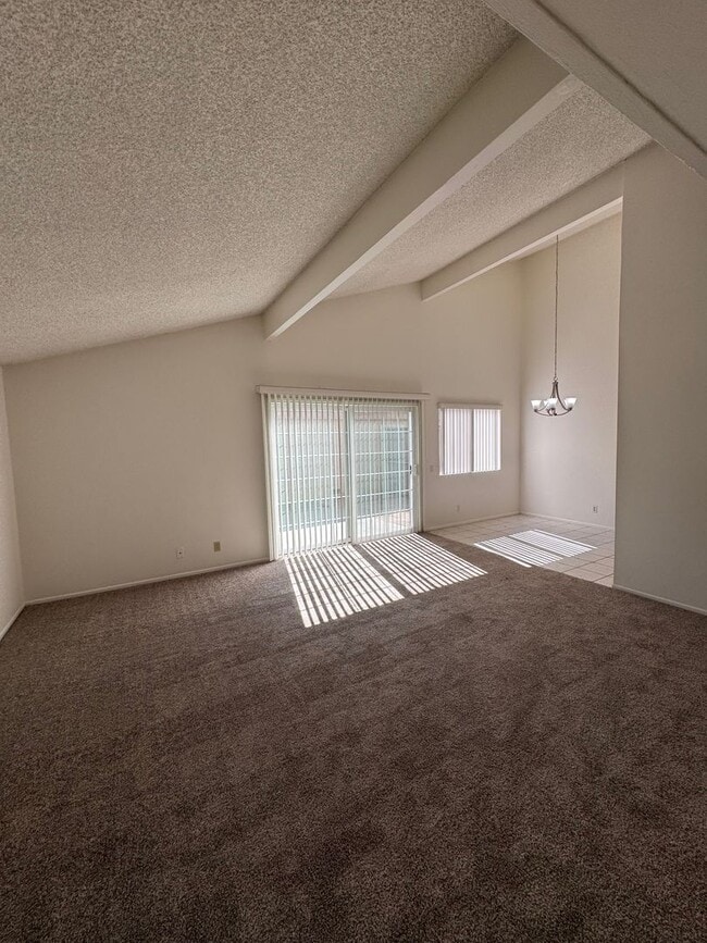 551 Holly Ave in Oxnard, CA - Building Photo - Building Photo