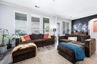 2316 Sterling Hollow Ln in League City, TX - Building Photo - Building Photo