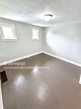8315 Octavia Ave in St. Louis, MO - Building Photo - Building Photo