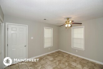 1086 Trappers Cove in Memphis, TN - Building Photo - Building Photo