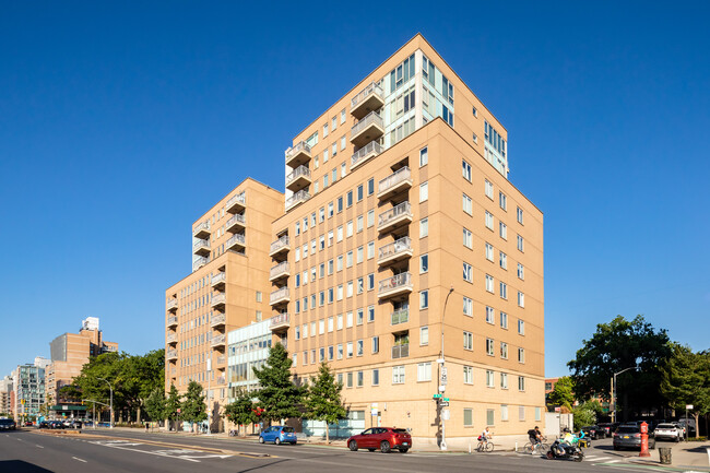 The Novo in Brooklyn, NY - Foto de edificio - Building Photo