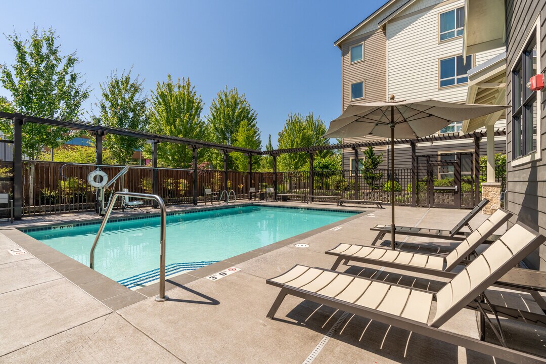 Puget Park in Everett, WA - Building Photo
