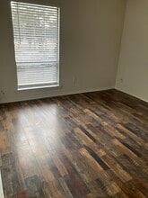 5664 Los Gatos Dr, Unit 2 in Memphis, TN - Foto de edificio - Building Photo