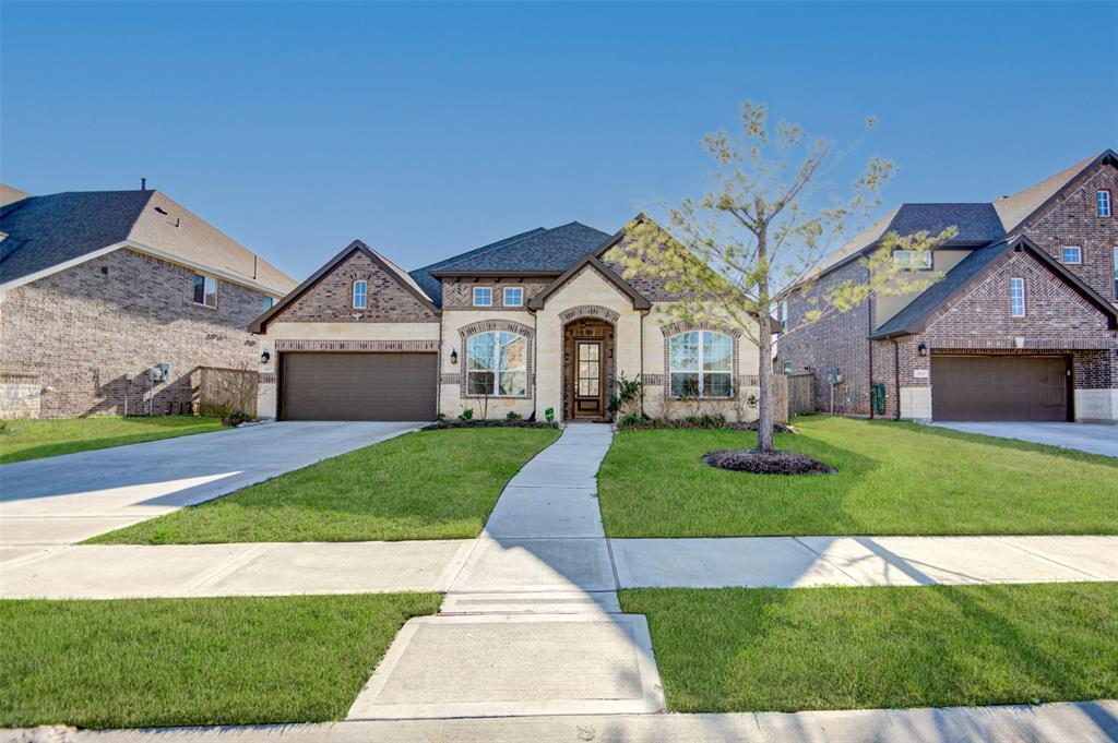 2107 Dovetail Falls Ln in Houston, TX - Foto de edificio