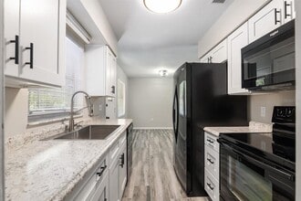 605 NW 9th Cir in Williston, FL - Building Photo - Building Photo