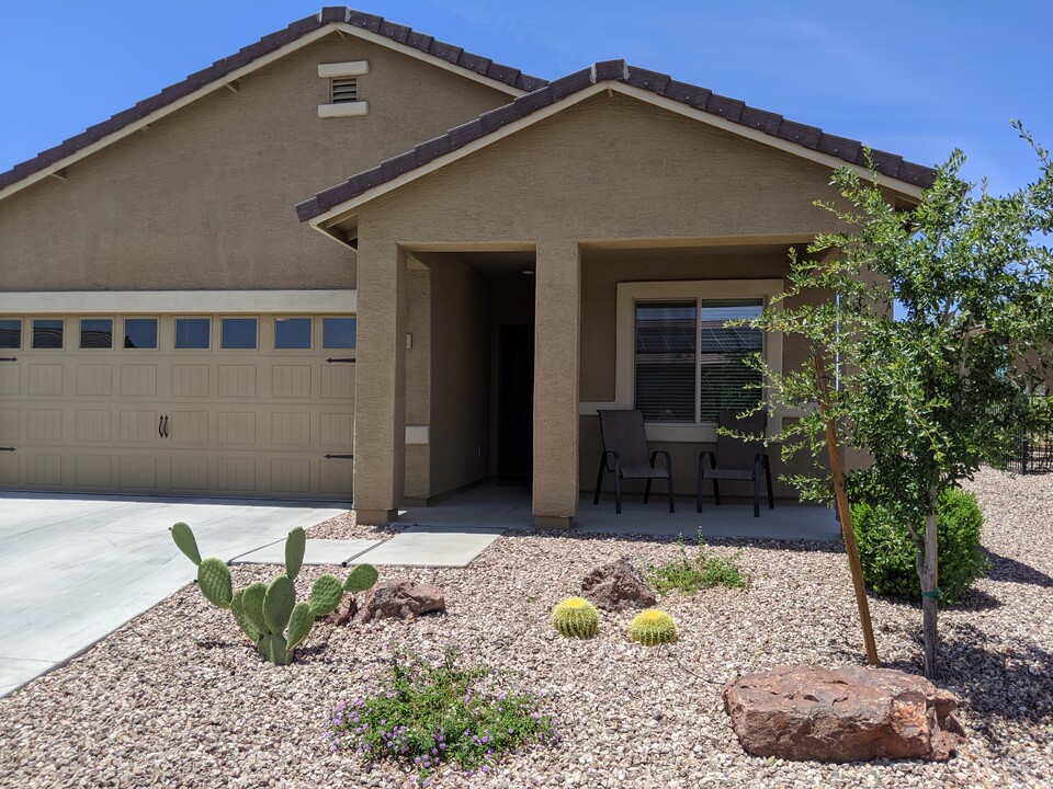 312 S 224th Dr in Buckeye, AZ - Building Photo