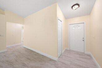 18523 42nd Rd N in The Acreage, FL - Building Photo - Building Photo