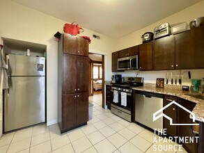 3320 W Altgeld St, Unit 1 in Chicago, IL - Building Photo - Building Photo