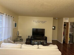 8606 SW 3rd St in Pembroke Pines, FL - Building Photo - Building Photo