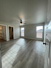 7111 Anticline Ct in Midland, TX - Foto de edificio - Building Photo